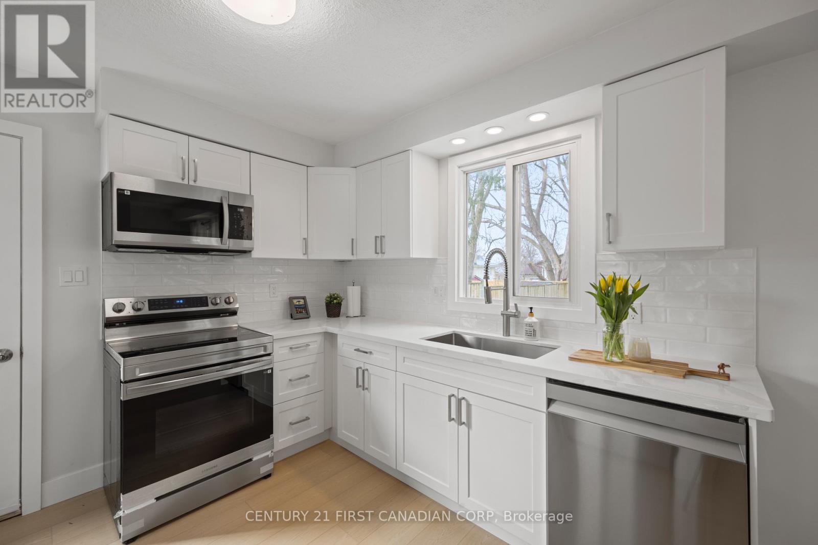 1763 Aldersbrook Road, London North, Ontario  N6G 3E2 - Photo 17 - X12969328