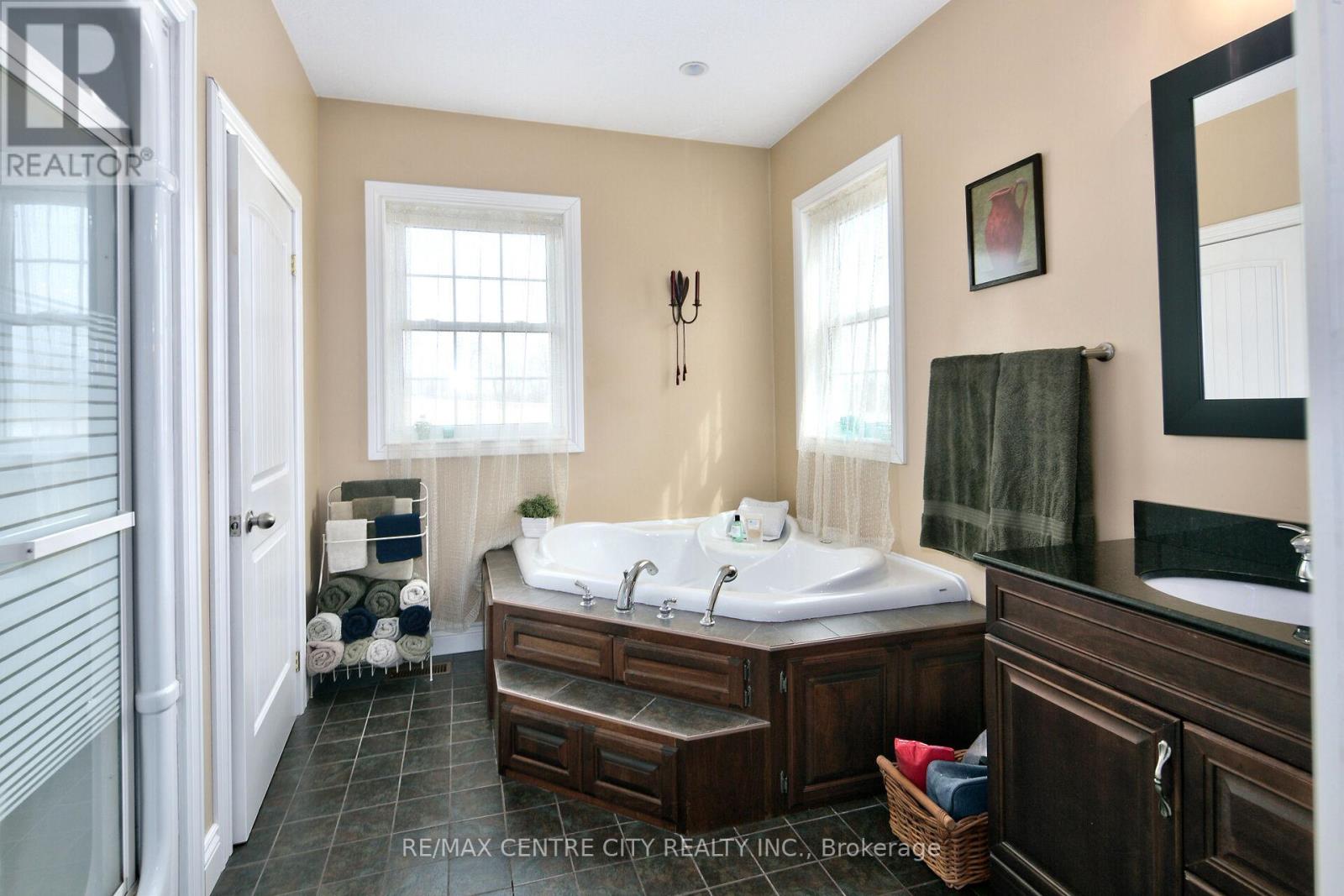 782533 Side Road 3, Chatsworth, Ontario  N0H 1G0 - Photo 37 - X12969340