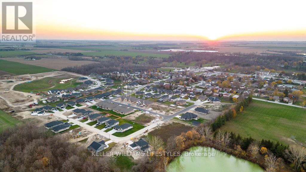 108 Leneve Street, Lambton Shores, Ontario  N0N 1J0 - Photo 41 - X12969432