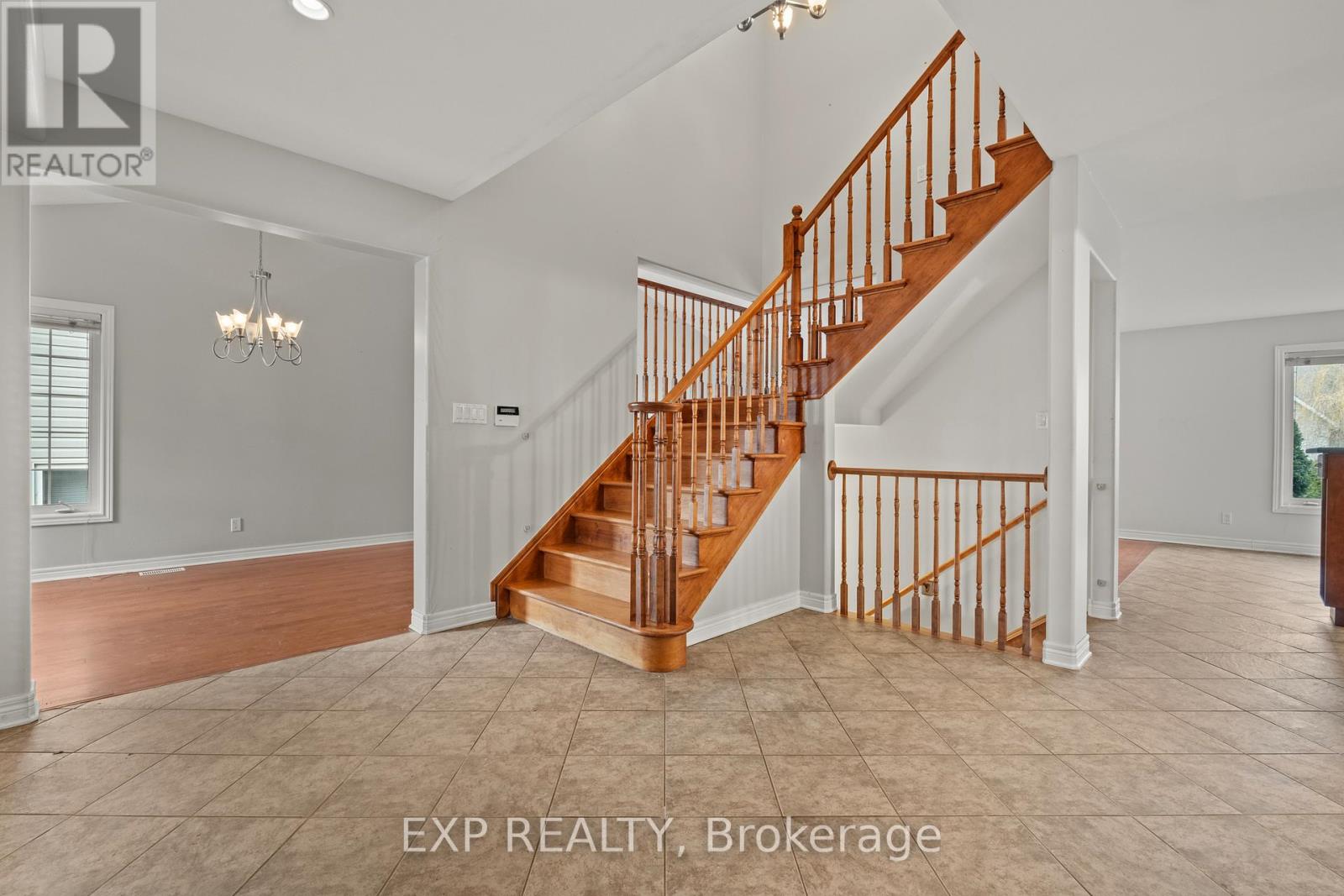 8233 Costabile Drive, Niagara Falls, Ontario  L2H 3L2 - Photo 20 - X12960566