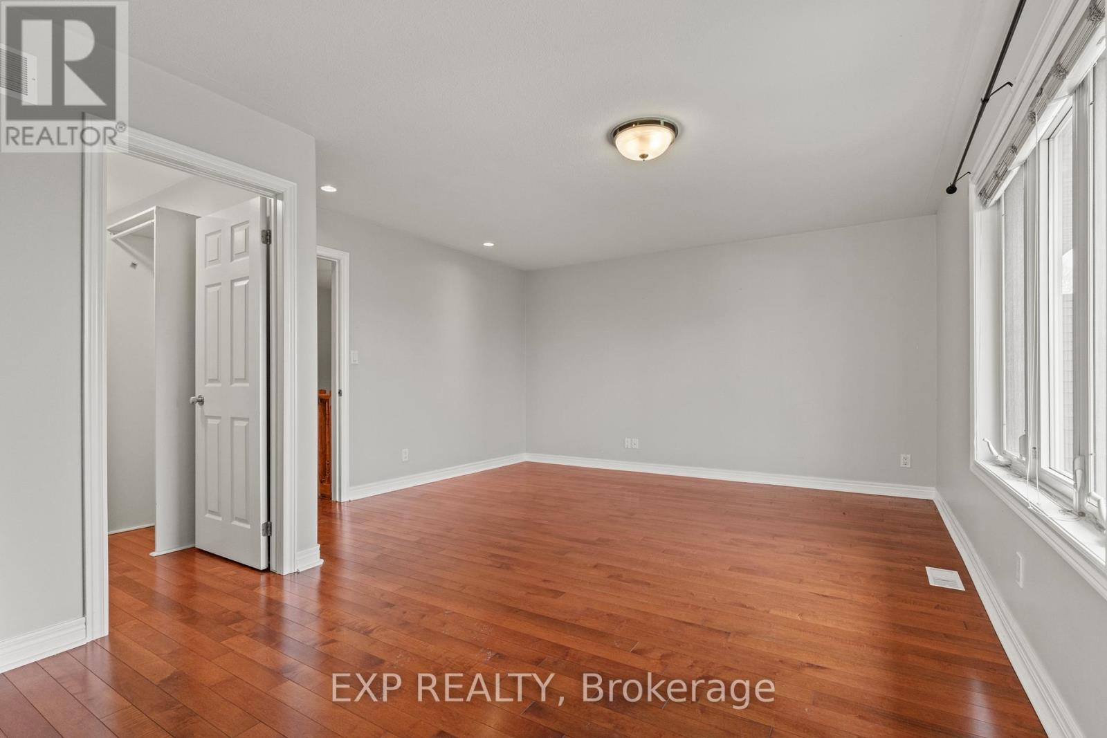 8233 Costabile Drive, Niagara Falls, Ontario  L2H 3L2 - Photo 23 - X12960566