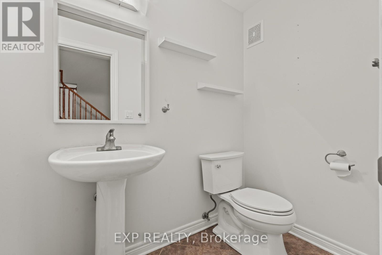 8233 Costabile Drive, Niagara Falls, Ontario  L2H 3L2 - Photo 18 - X12960566