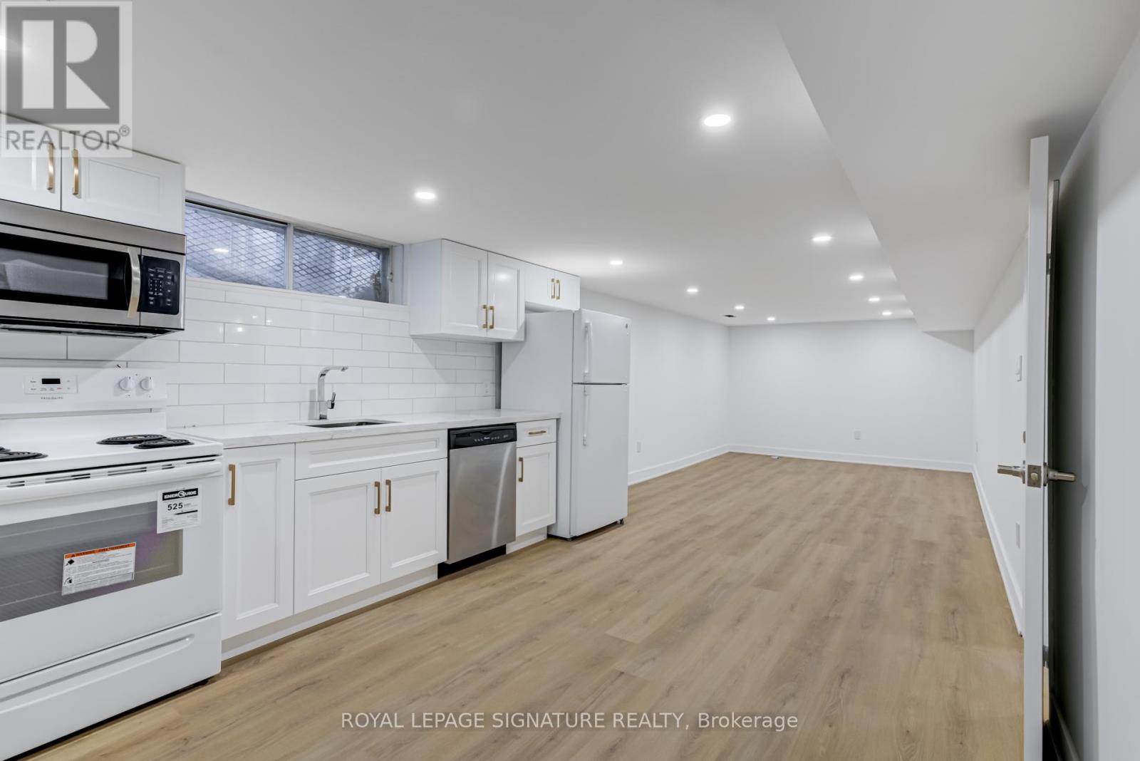 Bsmt - 116 Ferris Road, Toronto, Ontario  M4B 1G4 - Photo 10 - E12969364