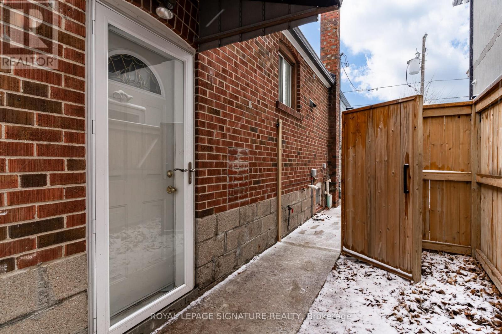 Bsmt - 116 Ferris Road, Toronto, Ontario  M4B 1G4 - Photo 3 - E12969364