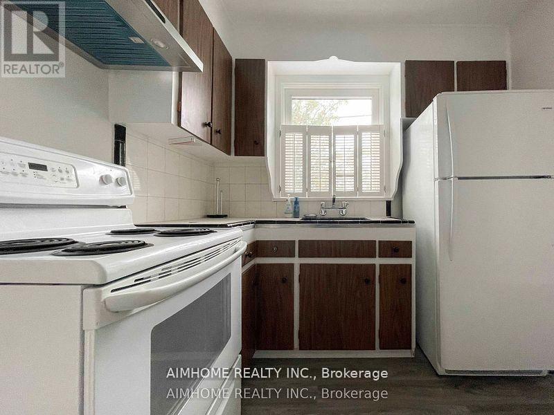 Main - 4 Hollingworth Drive, Toronto, Ontario  M1P 1E2 - Photo 5 - E12969388