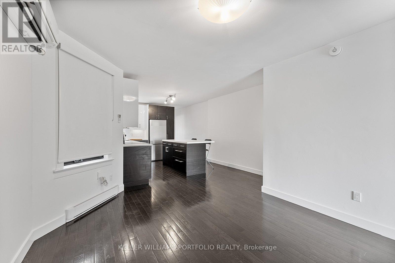 2118a Danforth Avenue, Toronto, Ontario  M4C 1J9 - Photo 12 - E12969392