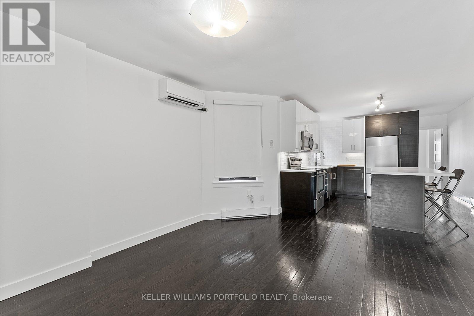 2118a Danforth Avenue, Toronto, Ontario  M4C 1J9 - Photo 13 - E12969392