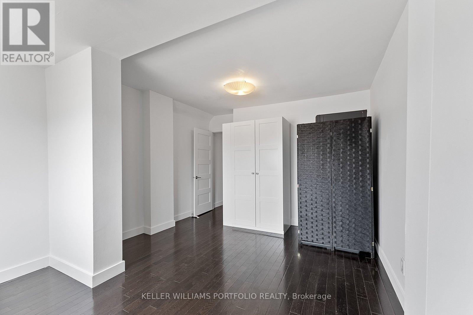 2118a Danforth Avenue, Toronto, Ontario  M4C 1J9 - Photo 27 - E12969392