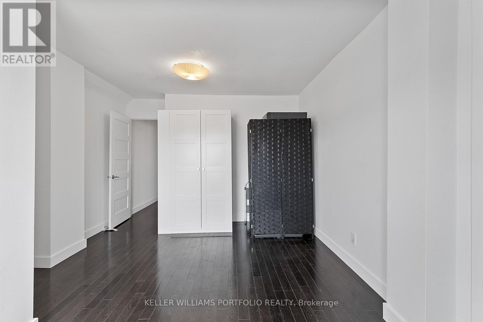 2118a Danforth Avenue, Toronto, Ontario  M4C 1J9 - Photo 29 - E12969392