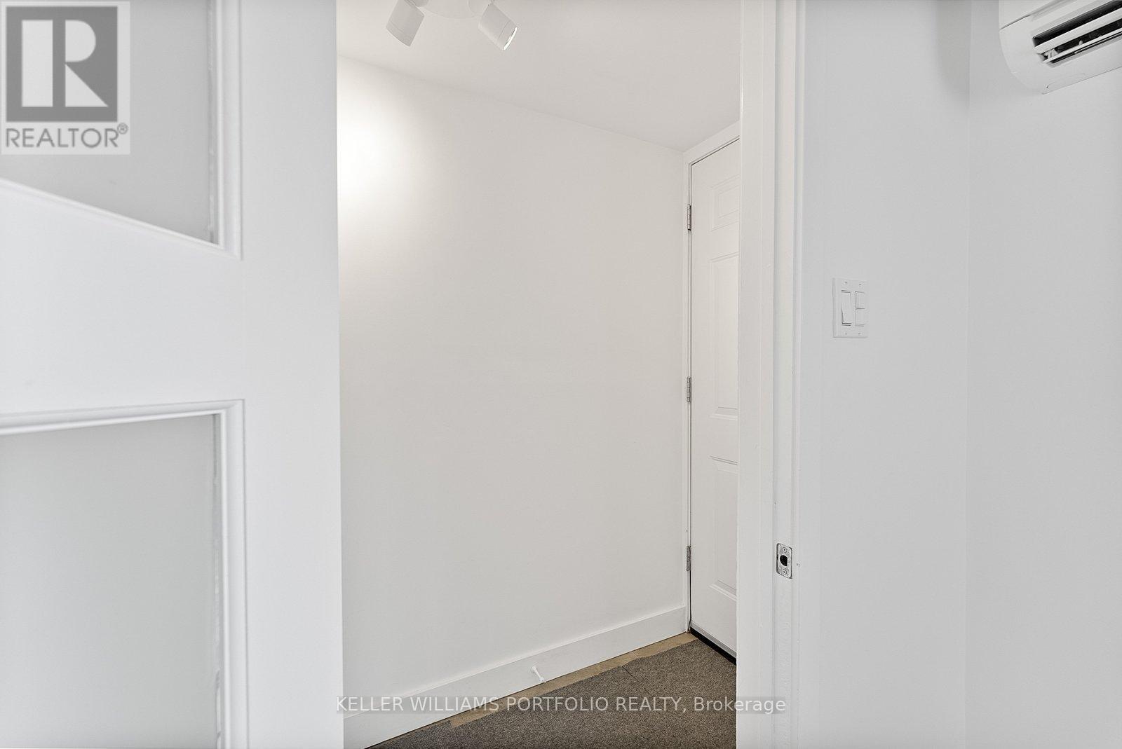 2118a Danforth Avenue, Toronto, Ontario  M4C 1J9 - Photo 34 - E12969392