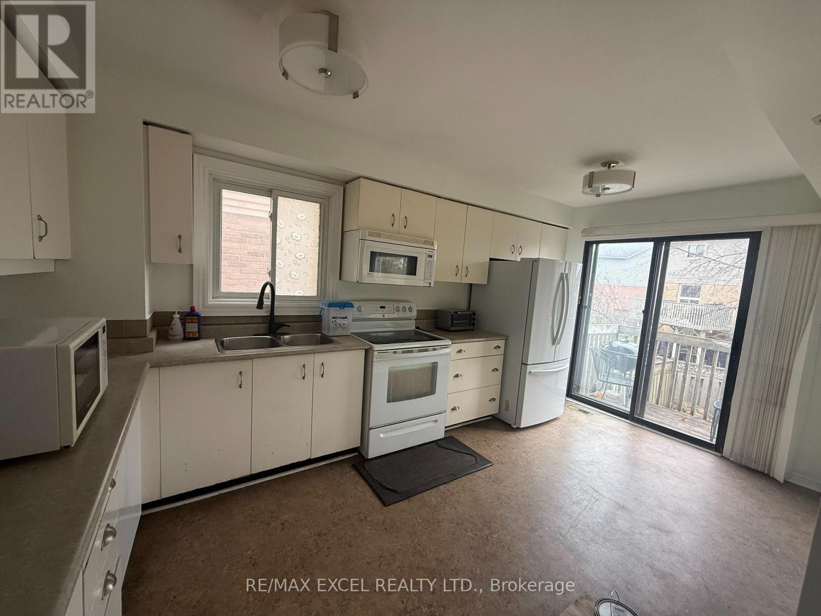 18 Ducatel Crescent, Ajax, Ontario  L1T 3B5 - Photo 7 - E12969466