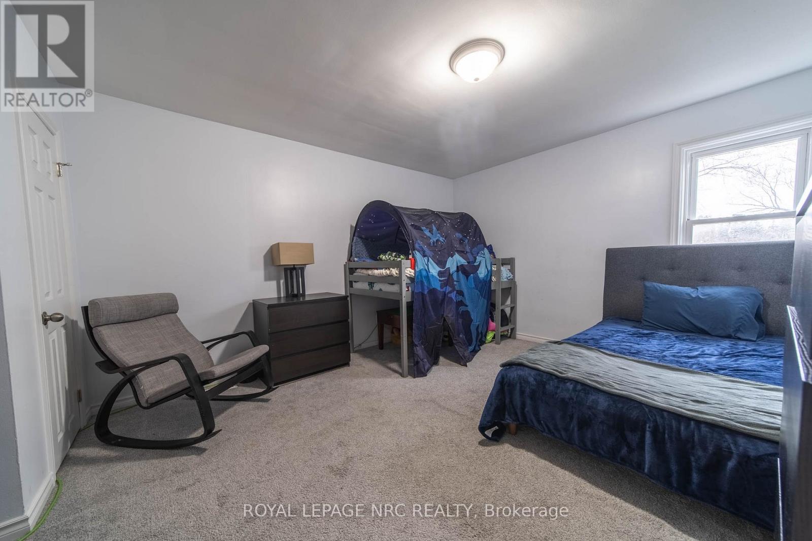 955 Ferndale Avenue, Fort Erie, Ontario  L2A 5E1 - Photo 8 - X12969268