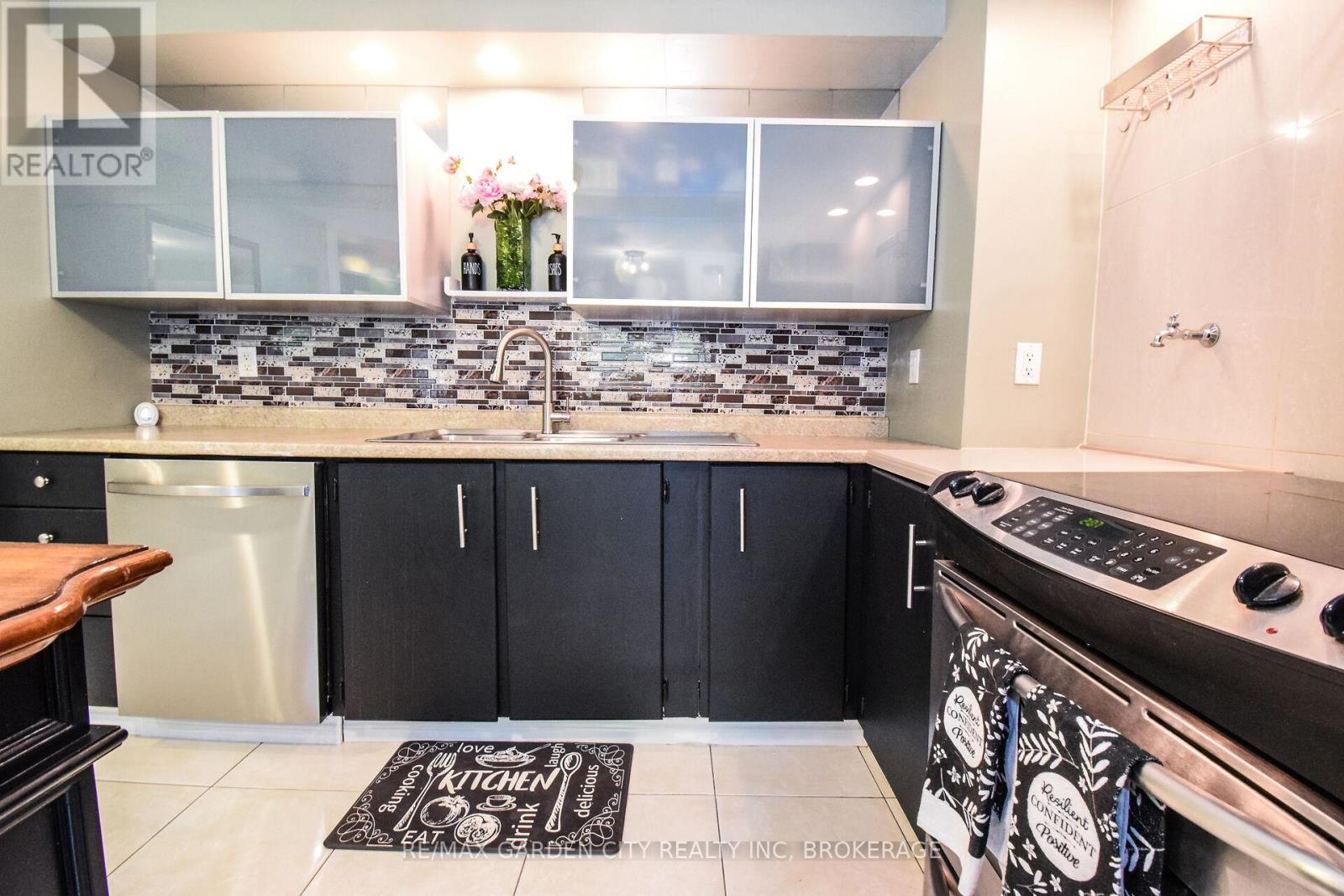 37 - 185 Denistoun Street, Welland, Ontario  L3C 6J6 - Photo 14 - X12969292