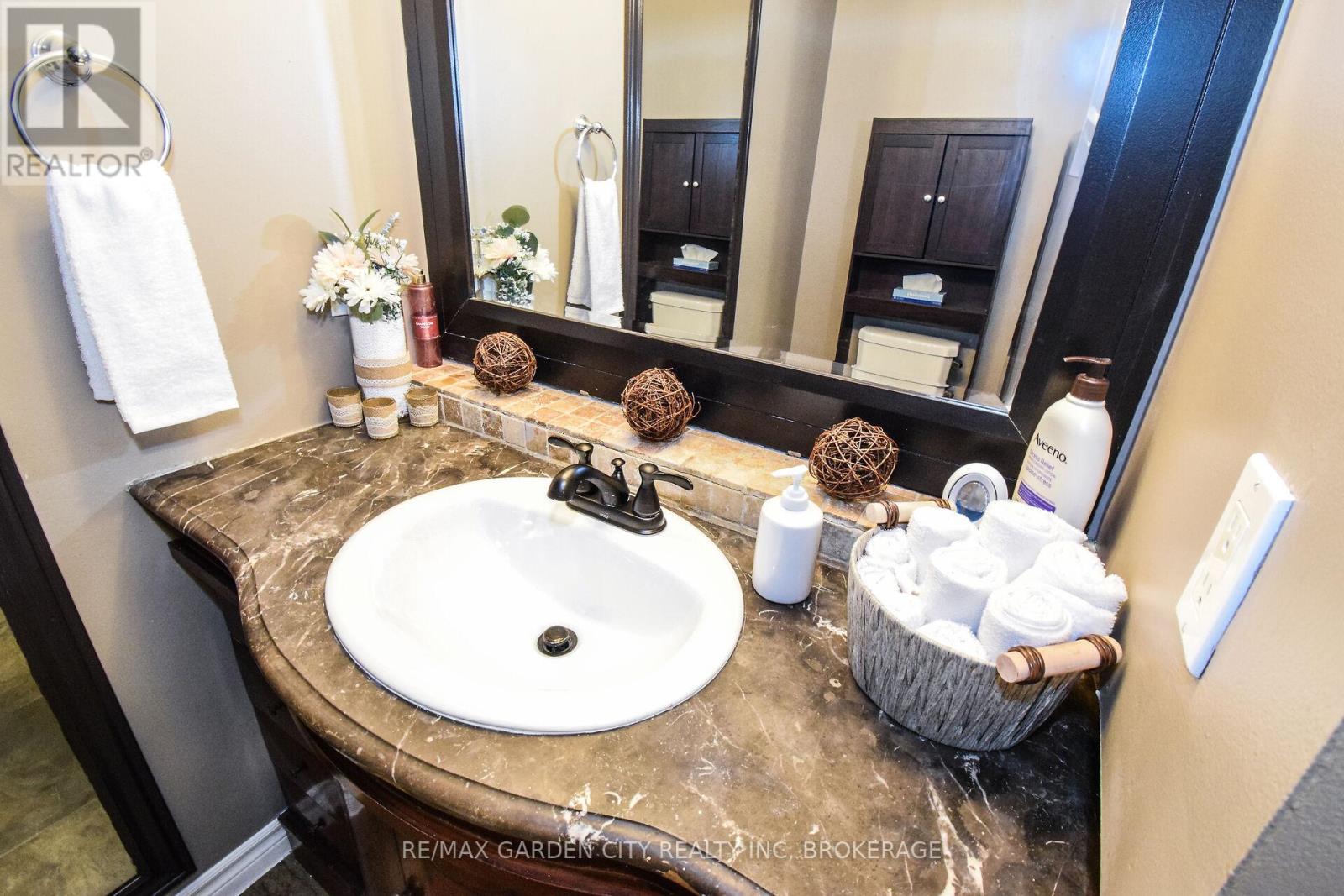 37 - 185 Denistoun Street, Welland, Ontario  L3C 6J6 - Photo 28 - X12969292