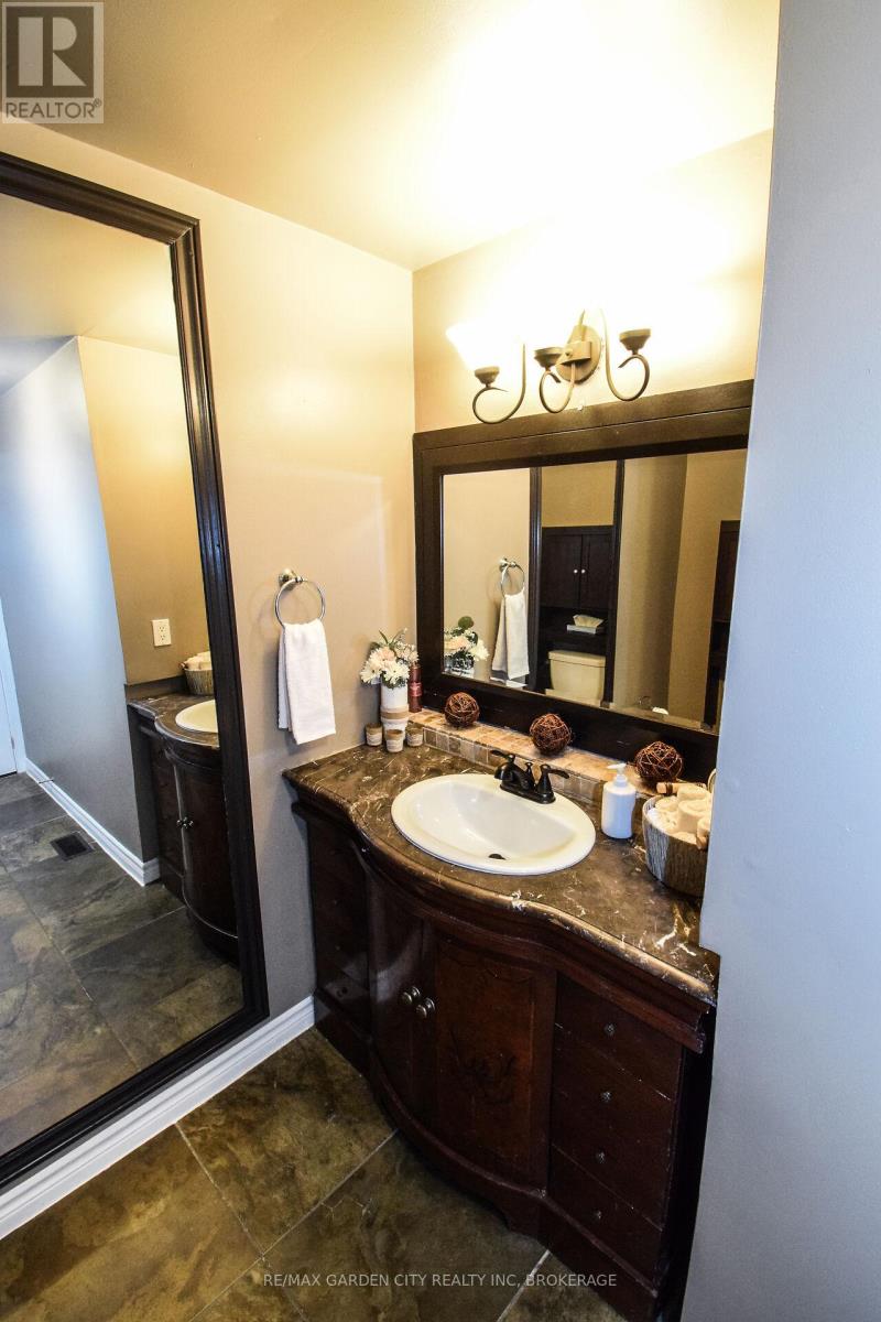 37 - 185 Denistoun Street, Welland, Ontario  L3C 6J6 - Photo 29 - X12969292