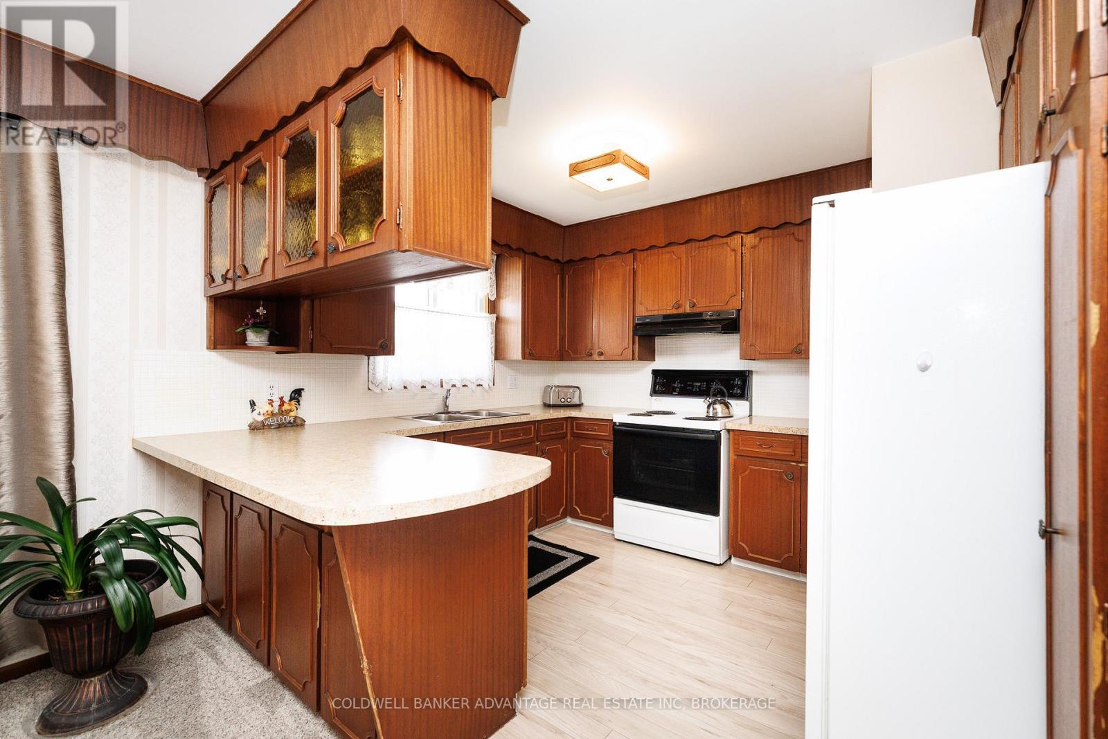 108 St. Andrews Avenue, Welland, Ontario  L3B 1E4 - Photo 9 - X12969350