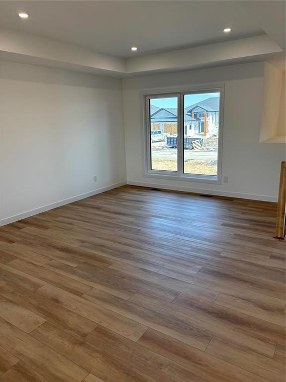 157 Primrose Lane Lane, Mitchell, Manitoba  R5G 2Z3 - Photo 4 - 202606541