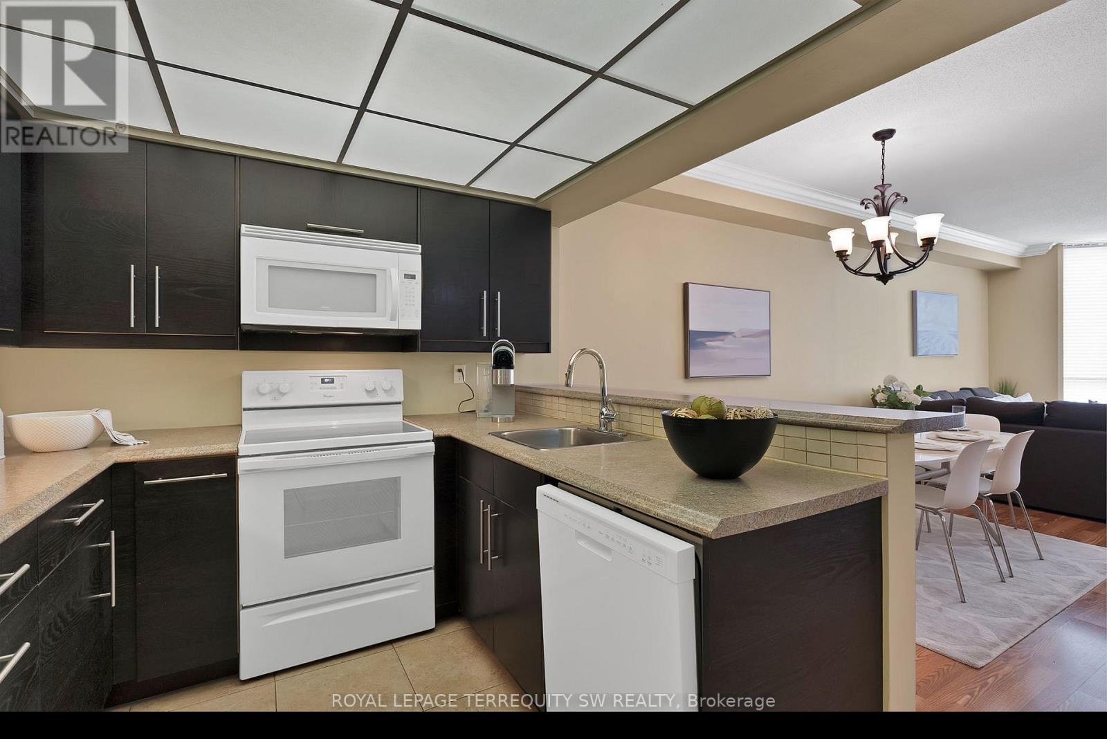 113 - 309 Major Mackenzie Drive E, Richmond Hill (Harding), Ontario  L4C 9V5 - Photo 18 - N12969262