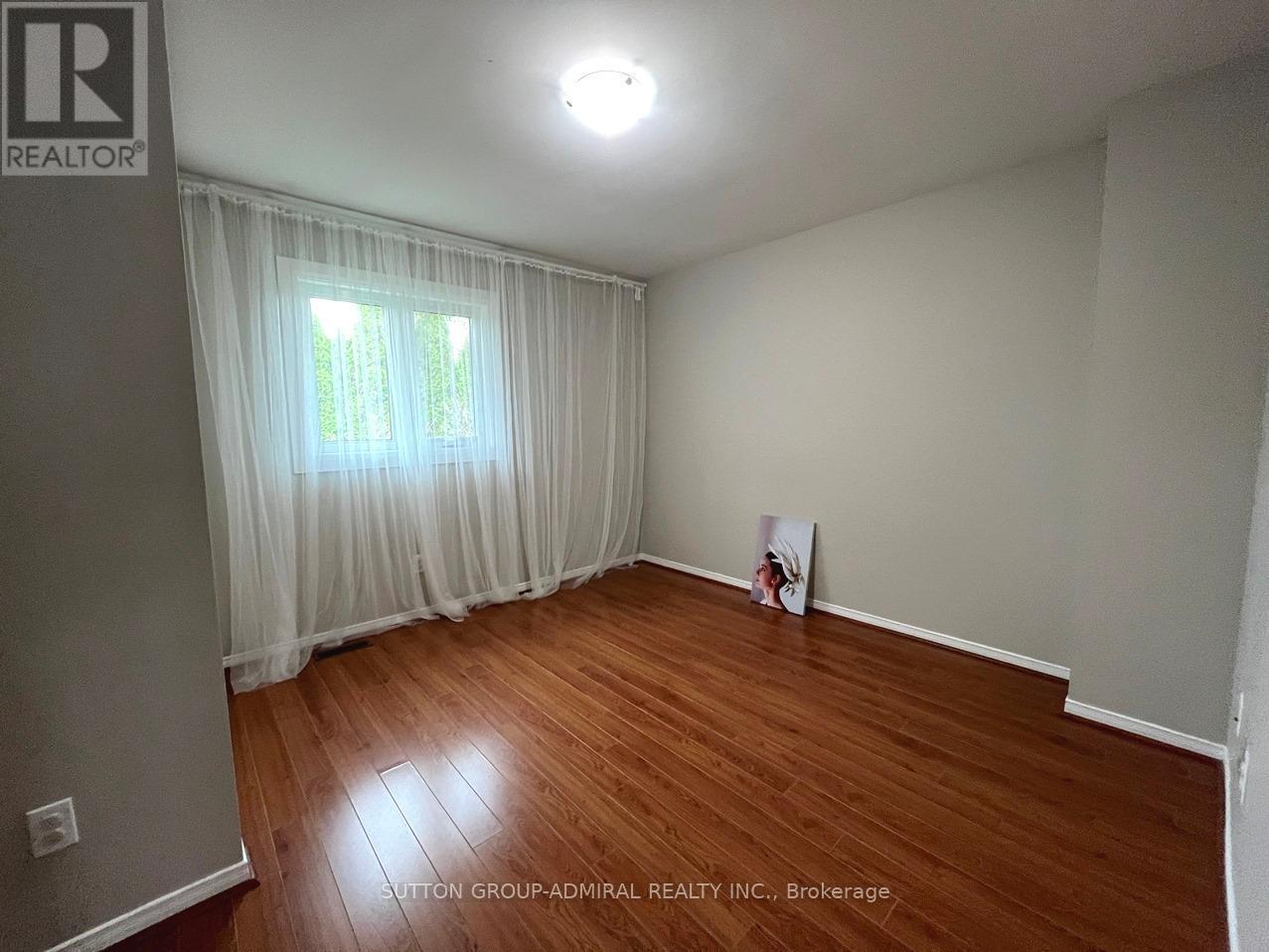 71 Covent Crescent, Aurora (Aurora Highlands), Ontario  L4G 6R1 - Photo 18 - N12969298