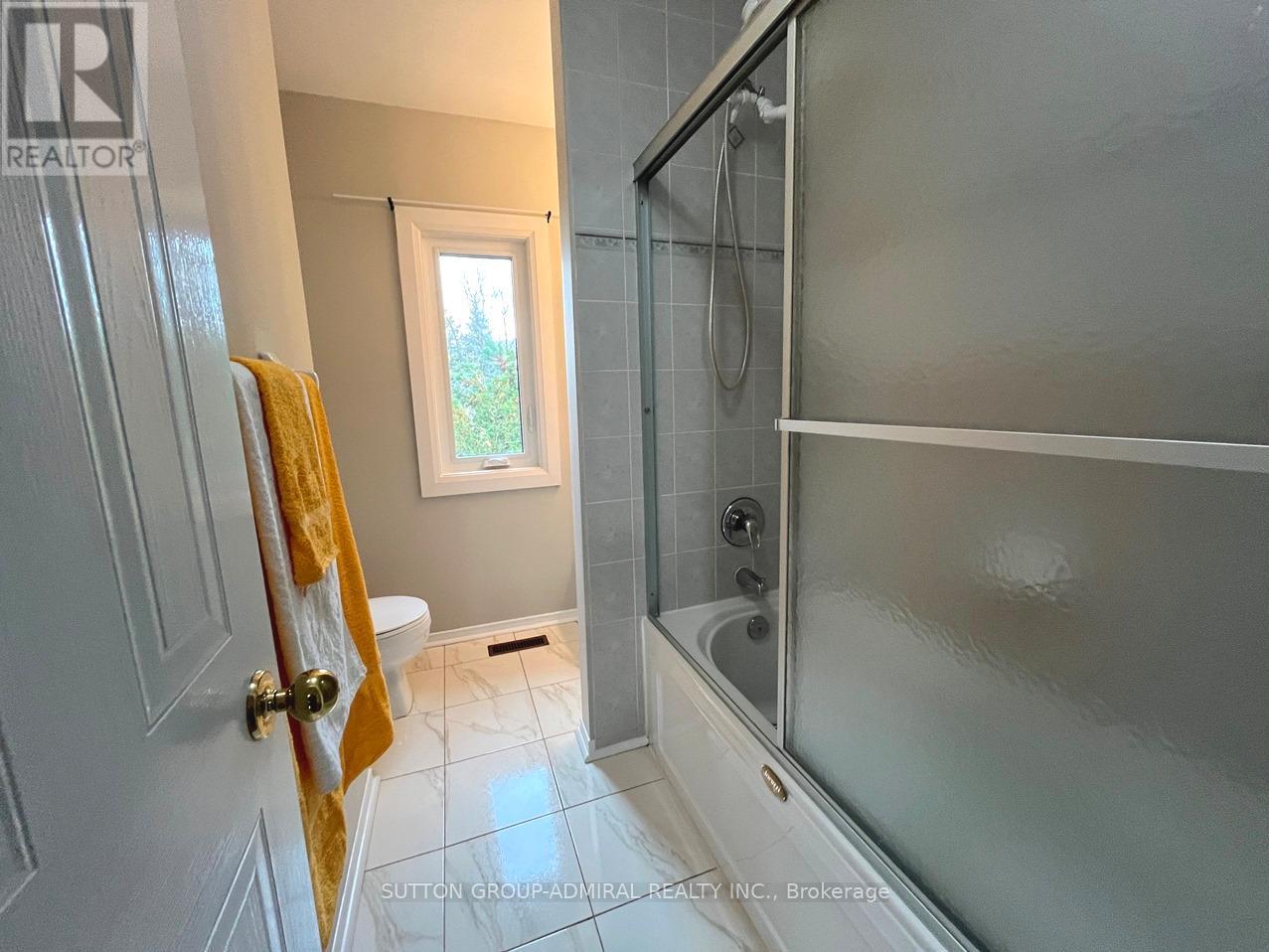 71 Covent Crescent, Aurora (Aurora Highlands), Ontario  L4G 6R1 - Photo 22 - N12969298