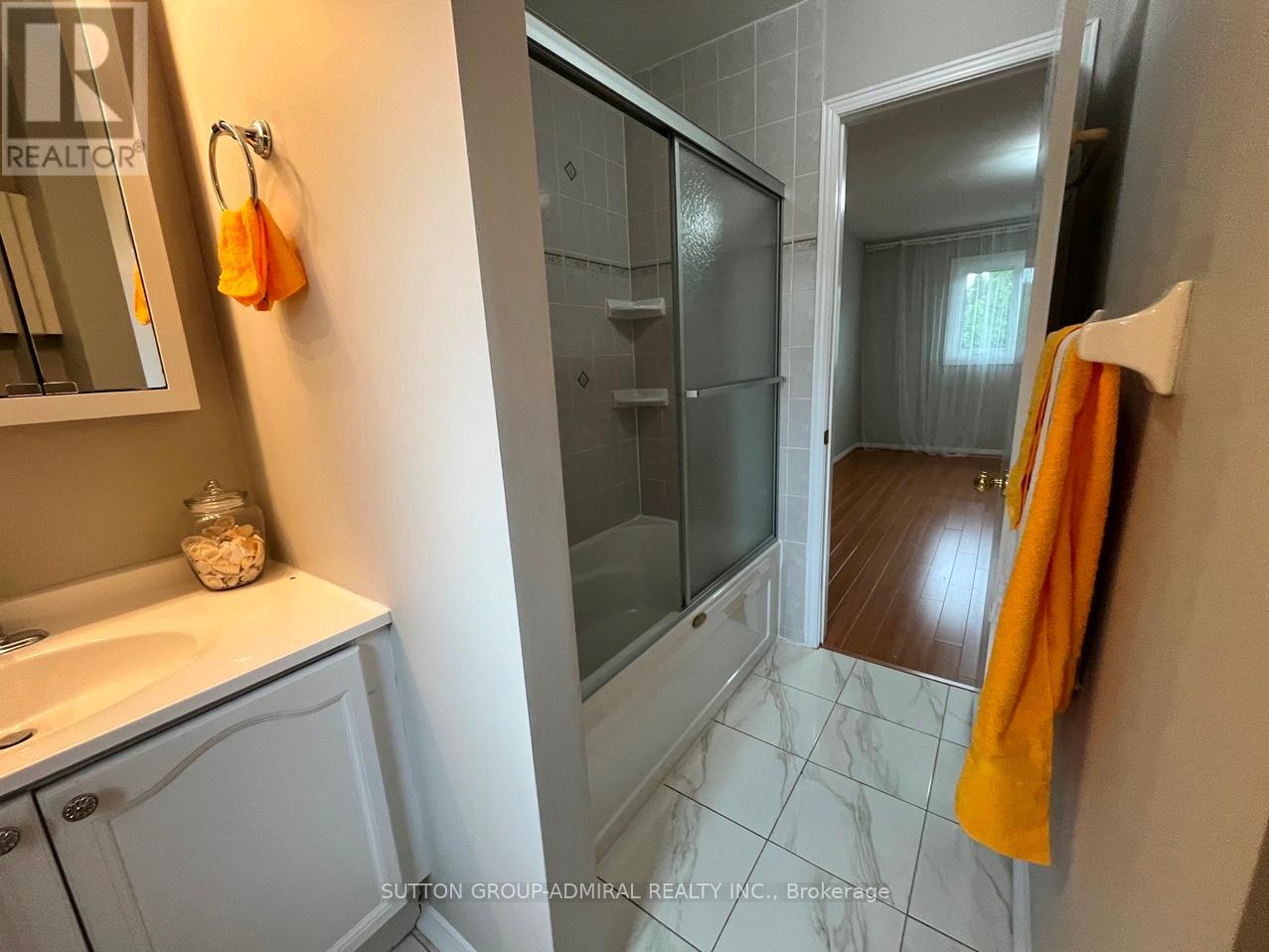 71 Covent Crescent, Aurora (Aurora Highlands), Ontario  L4G 6R1 - Photo 25 - N12969298