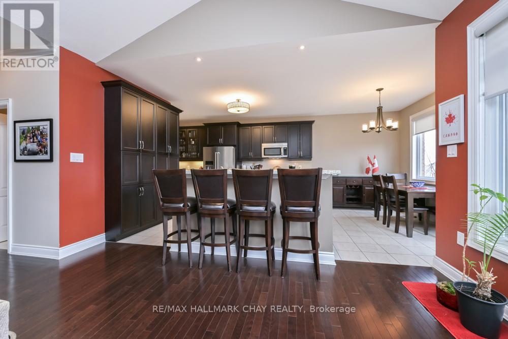 26 Upper Highland, New Tecumseth, Ontario  L9R 0K5 - Photo 5 - N12969310