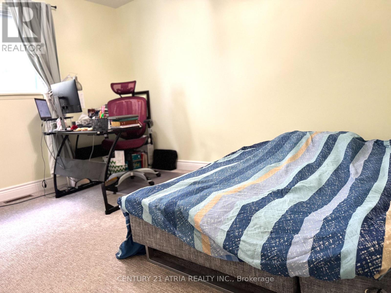 38 Henderson Drive, Aurora (Aurora Highlands), Ontario  L4G 3L2 - Photo 15 - N12969316