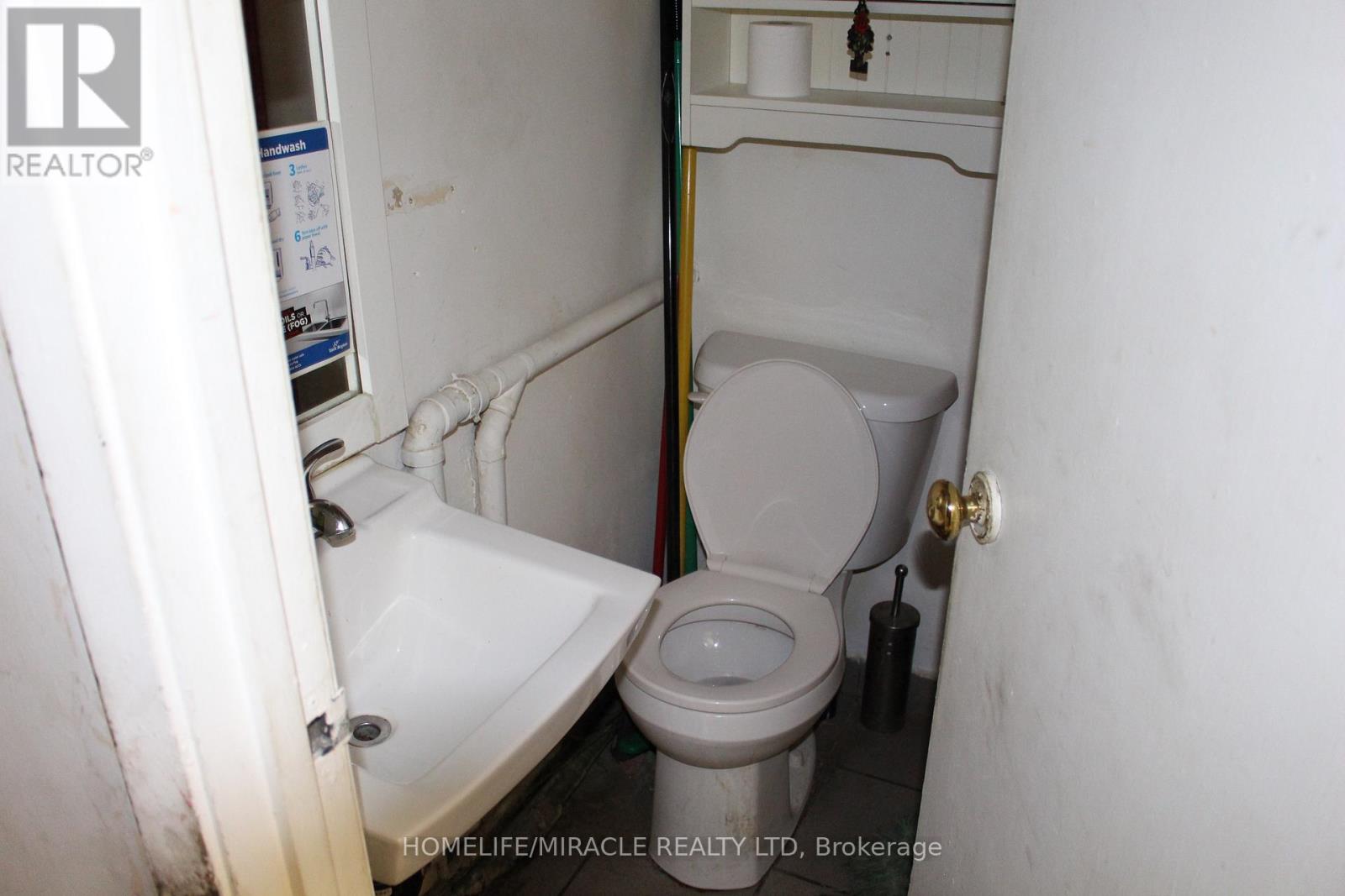 10019 Keele Street, Vaughan, Ontario  L6A 1P6 - Photo 23 - N12969366