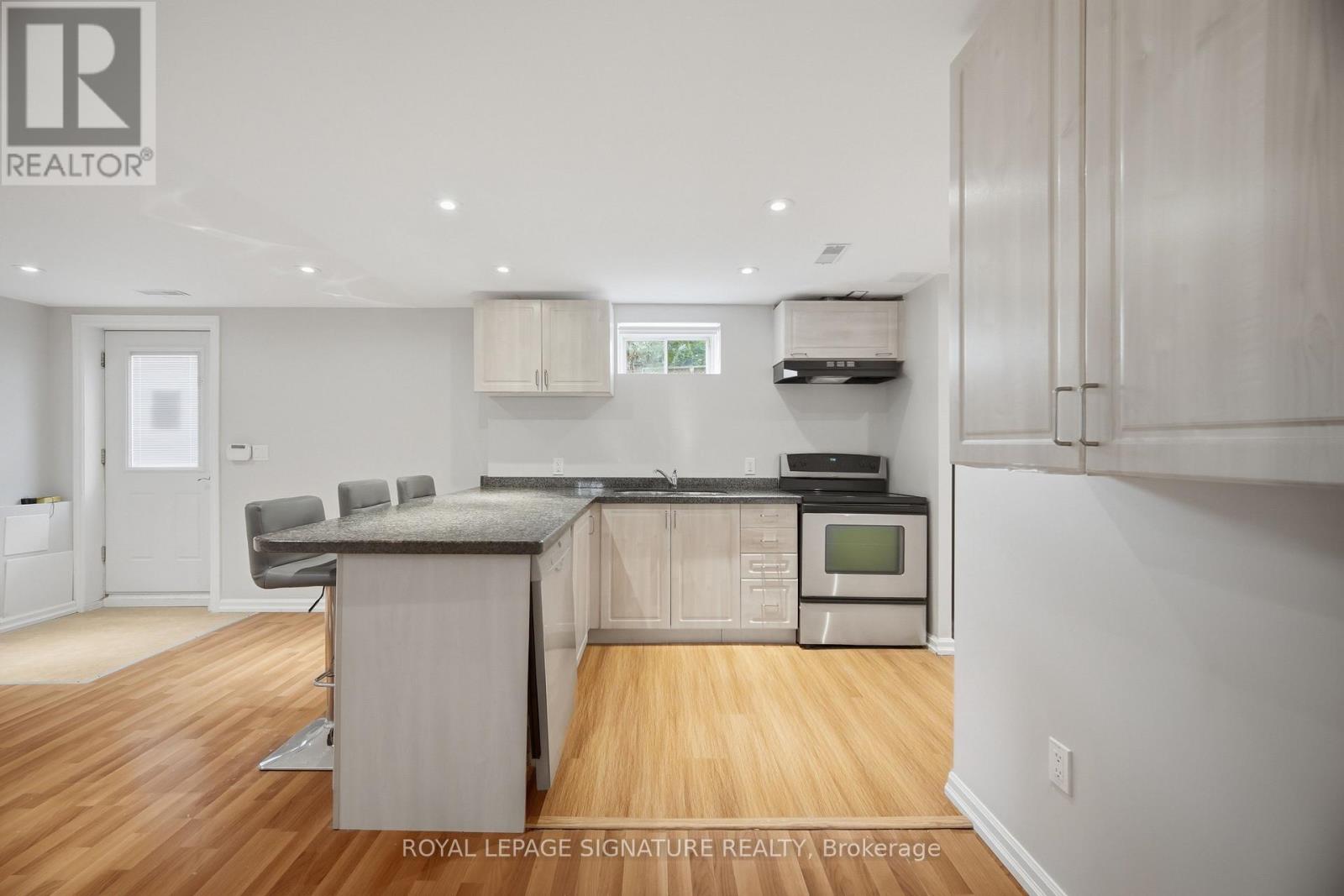 2 - 53 Guery Crescent, Vaughan, Ontario  L4L 9P4 - Photo 15 - N12969400