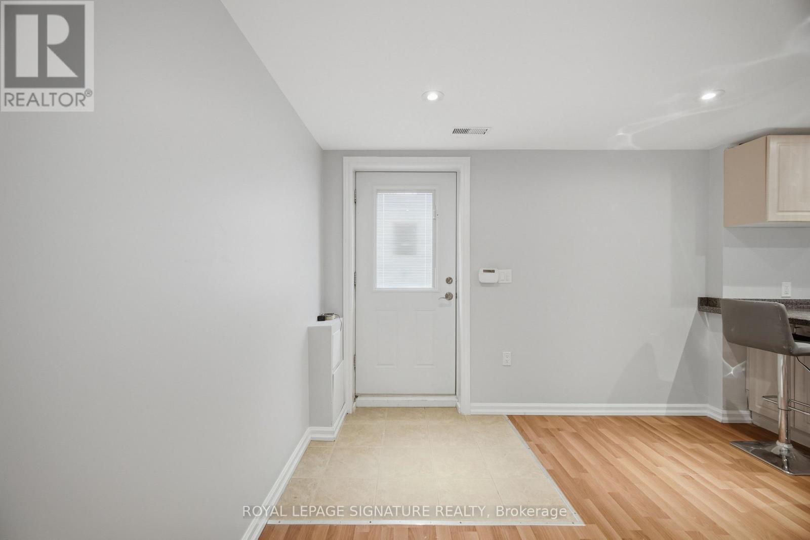 2 - 53 Guery Crescent, Vaughan, Ontario  L4L 9P4 - Photo 7 - N12969400