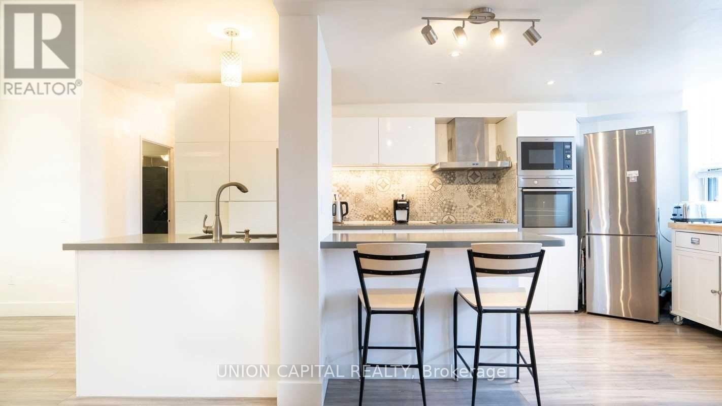 313 - 7398 Yonge Street, Vaughan, Ontario  L4J 8J2 - Photo 10 - N12969424