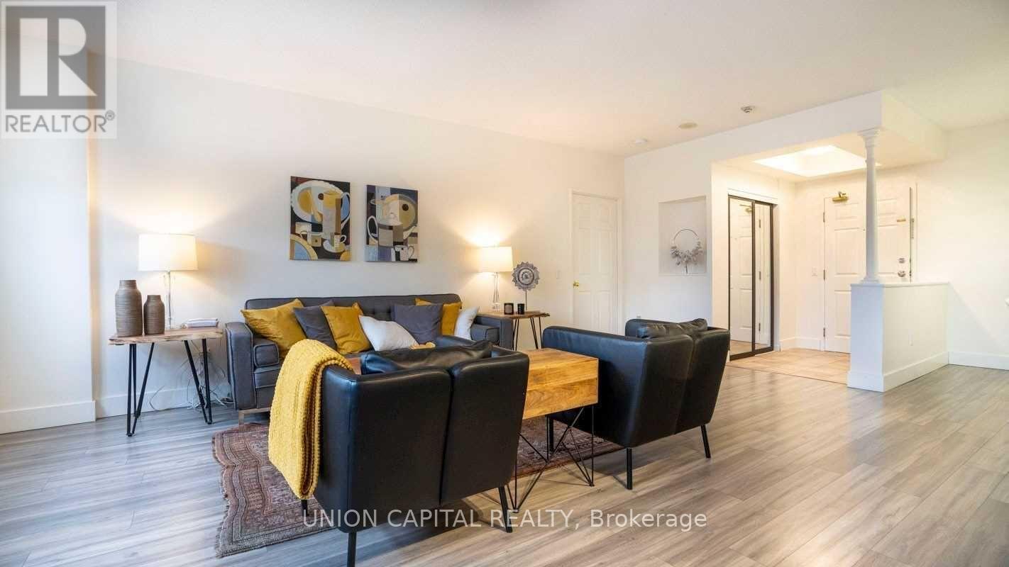 313 - 7398 Yonge Street, Vaughan, Ontario  L4J 8J2 - Photo 6 - N12969424