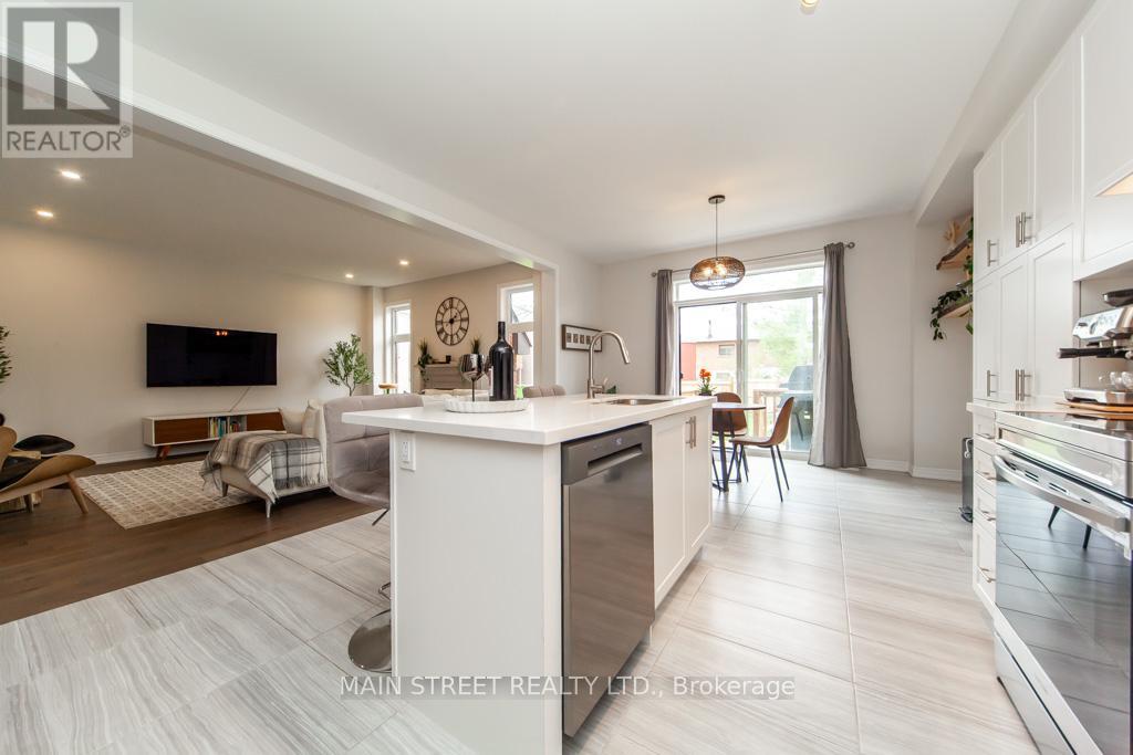 96 Big Canoe Drive, Georgina, Ontario  L0E 1R0 - Photo 21 - N12969460