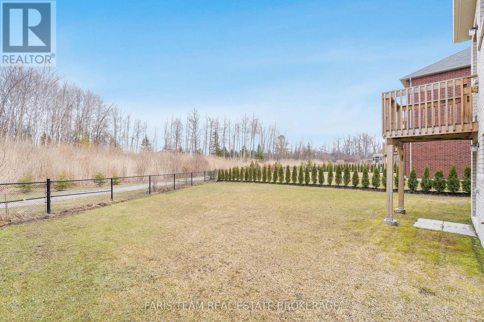 33 Pearl Street, Wasaga Beach, Ontario  L9Z 0G9 - Photo 44 - S12969352