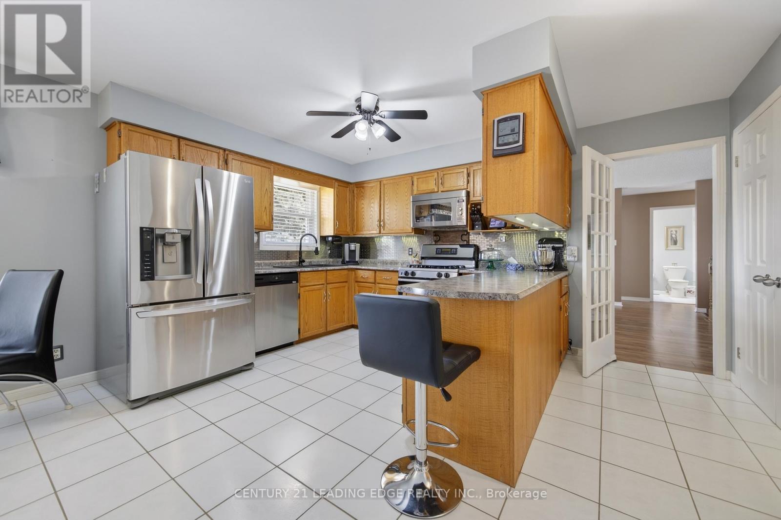 17 Sandlewood Trail E, Ramara, Ontario  L0K 1B0 - Photo 11 - S12969414