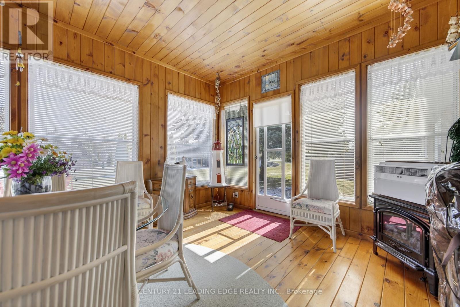 17 Sandlewood Trail E, Ramara, Ontario  L0K 1B0 - Photo 22 - S12969414