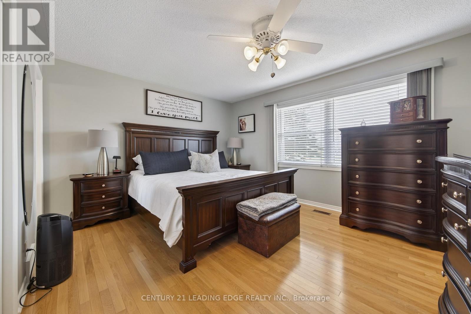 17 Sandlewood Trail E, Ramara, Ontario  L0K 1B0 - Photo 25 - S12969414