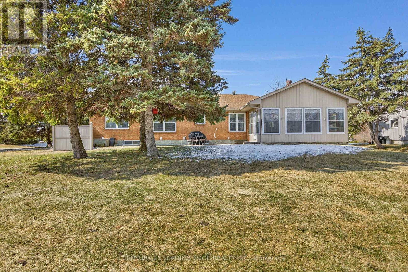 17 Sandlewood Trail E, Ramara, Ontario  L0K 1B0 - Photo 40 - S12969414