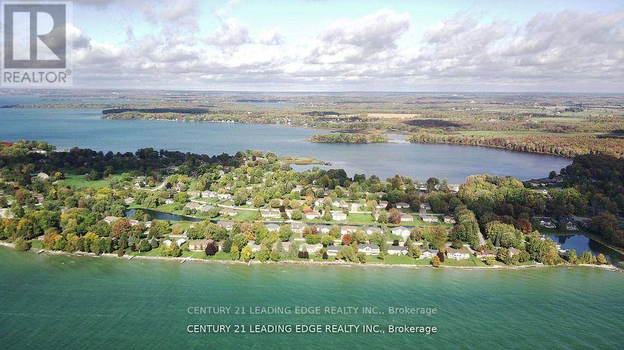 17 Sandlewood Trail E, Ramara, Ontario  L0K 1B0 - Photo 46 - S12969414