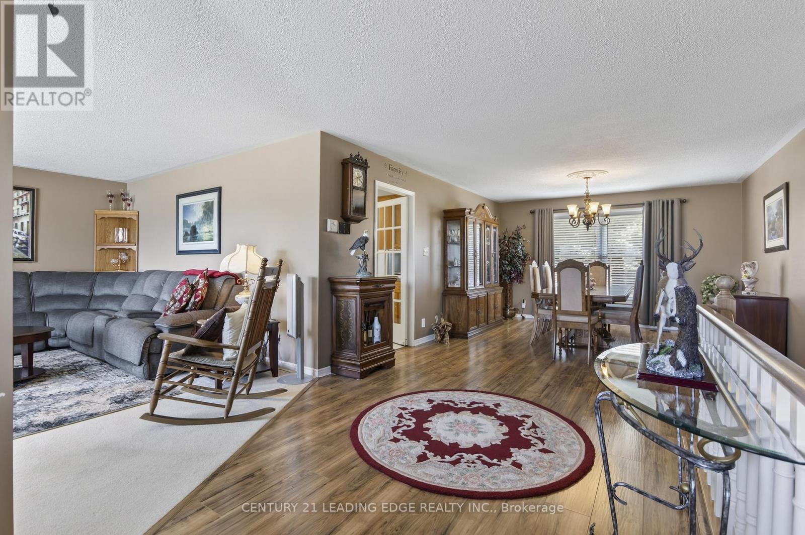 17 Sandlewood Trail E, Ramara, Ontario  L0K 1B0 - Photo 5 - S12969414