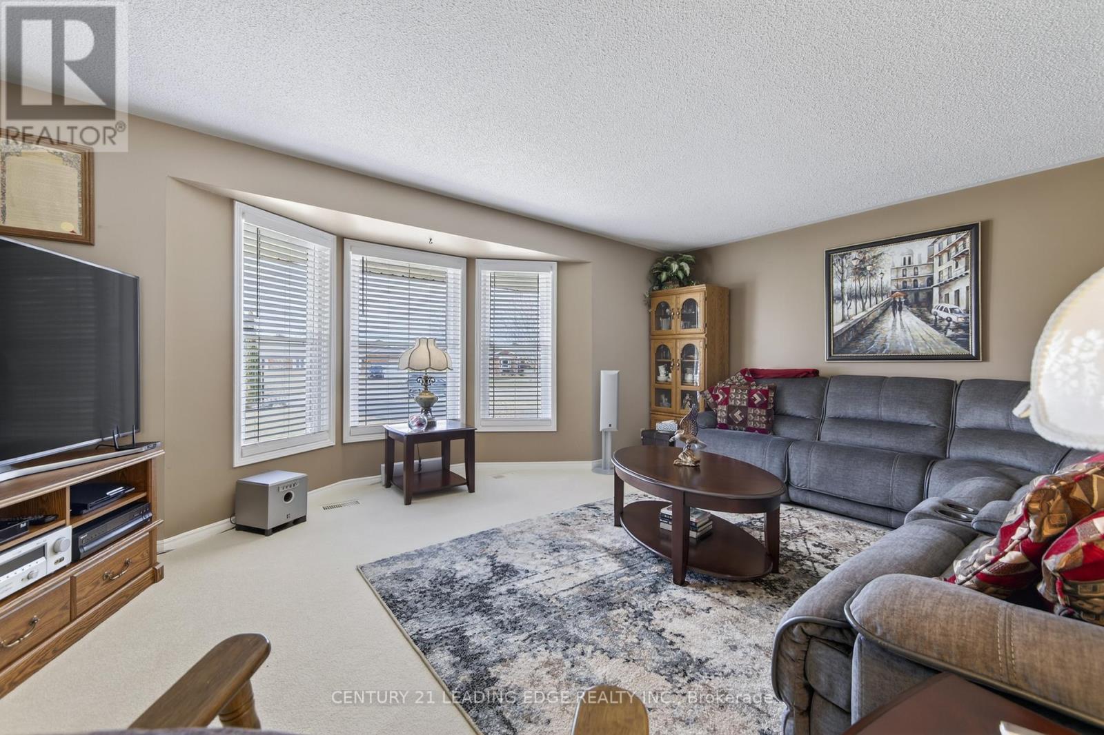 17 Sandlewood Trail E, Ramara, Ontario  L0K 1B0 - Photo 6 - S12969414