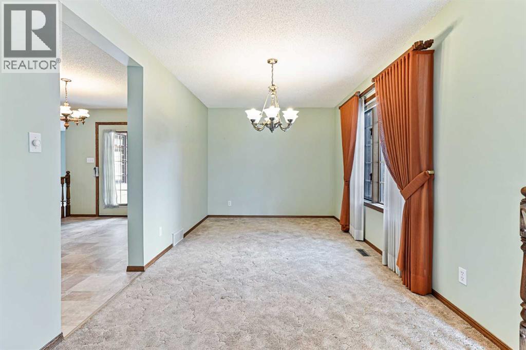 137 Edgewood Boulevard W, Lethbridge, Alberta  T1K 6B7 - Photo 6 - A2279147