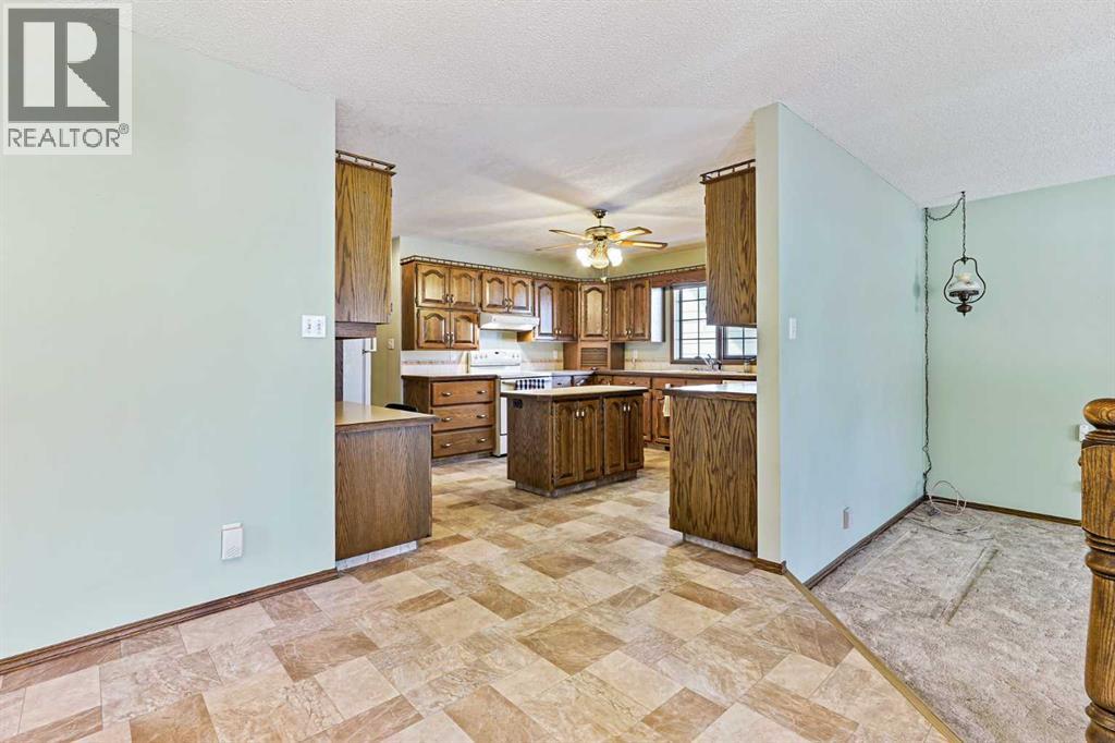 137 Edgewood Boulevard W, Lethbridge, Alberta  T1K 6B7 - Photo 12 - A2279147