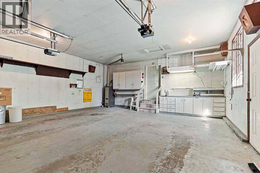 137 Edgewood Boulevard W, Lethbridge, Alberta  T1K 6B7 - Photo 50 - A2279147