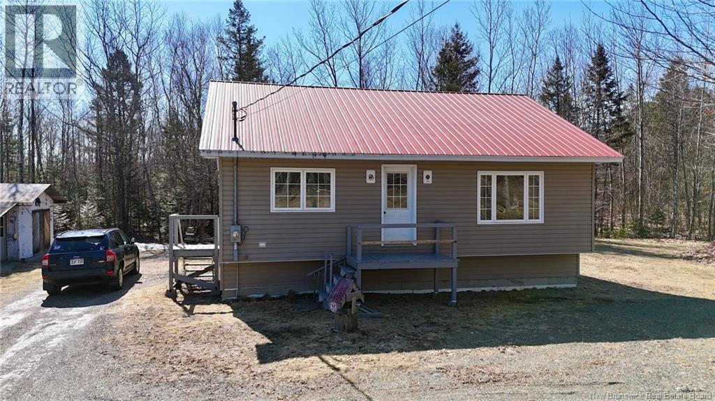 596 Mohannes Road, St. Stephen, New Brunswick  E3L 5V4 - Photo 9 - NB136482