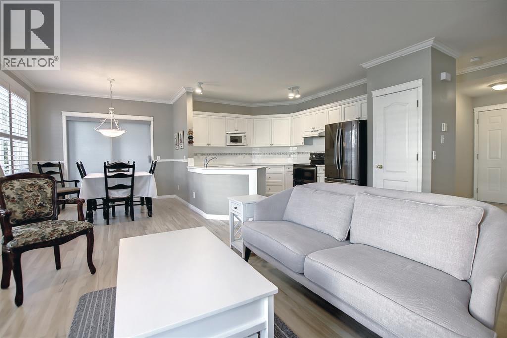 92 Prestwick Gardens Se, Calgary, Alberta  T2Z 3V4 - Photo 4 - A2286162