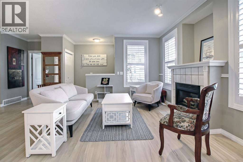 92 Prestwick Gardens Se, Calgary, Alberta  T2Z 3V4 - Photo 2 - A2286162