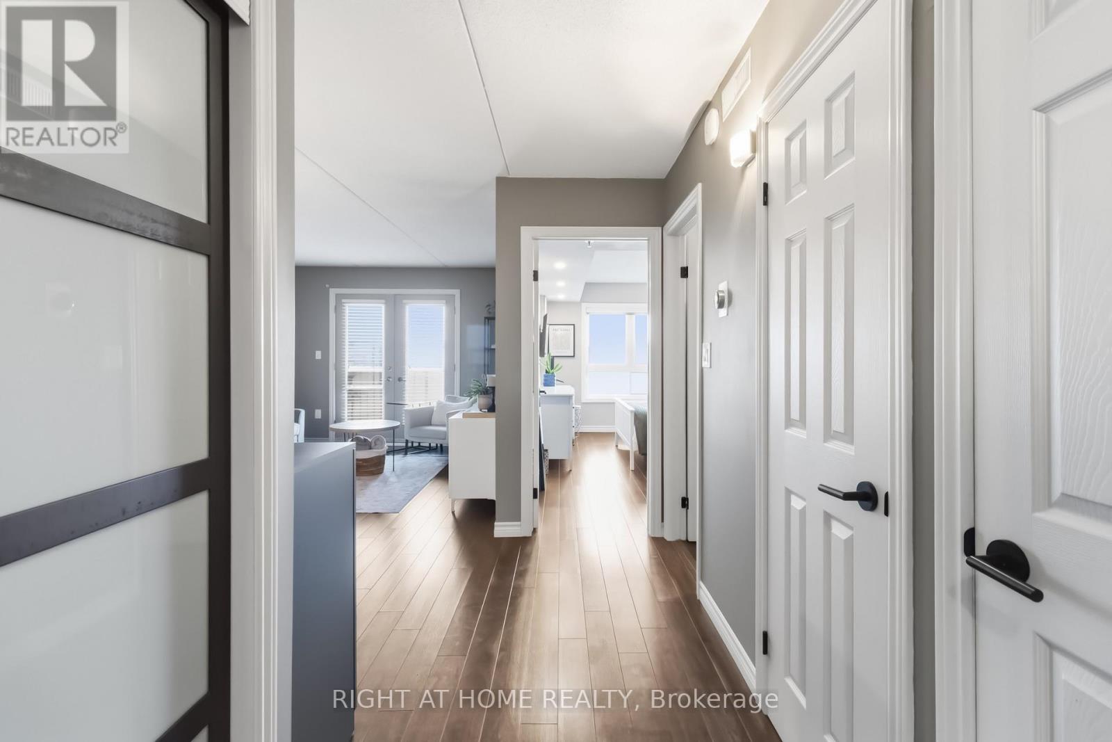 305 - 4450 Fairview Street S, Burlington, Ontario  L7L 7K7 - Photo 10 - W12969290