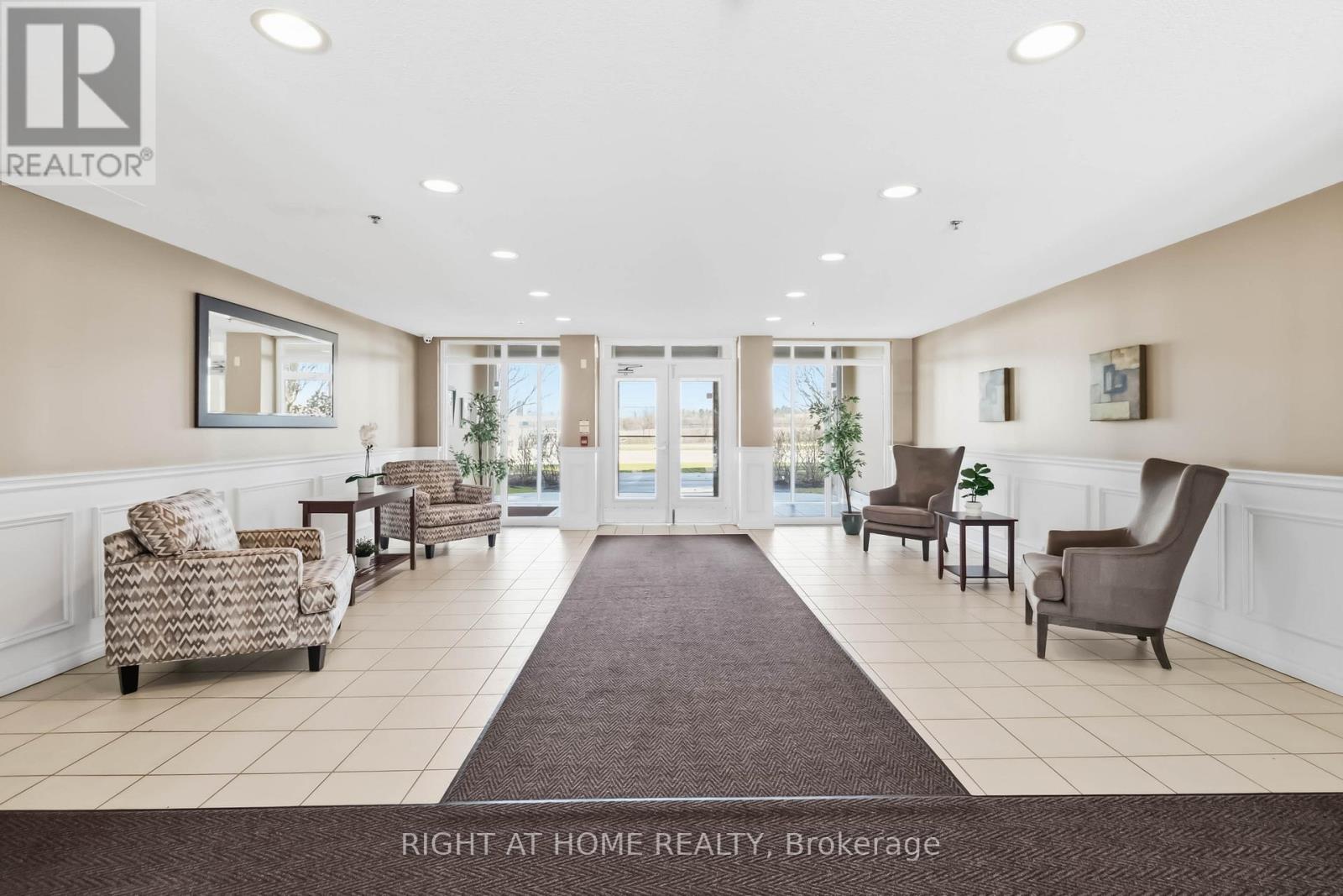 305 - 4450 Fairview Street S, Burlington, Ontario  L7L 7K7 - Photo 5 - W12969290