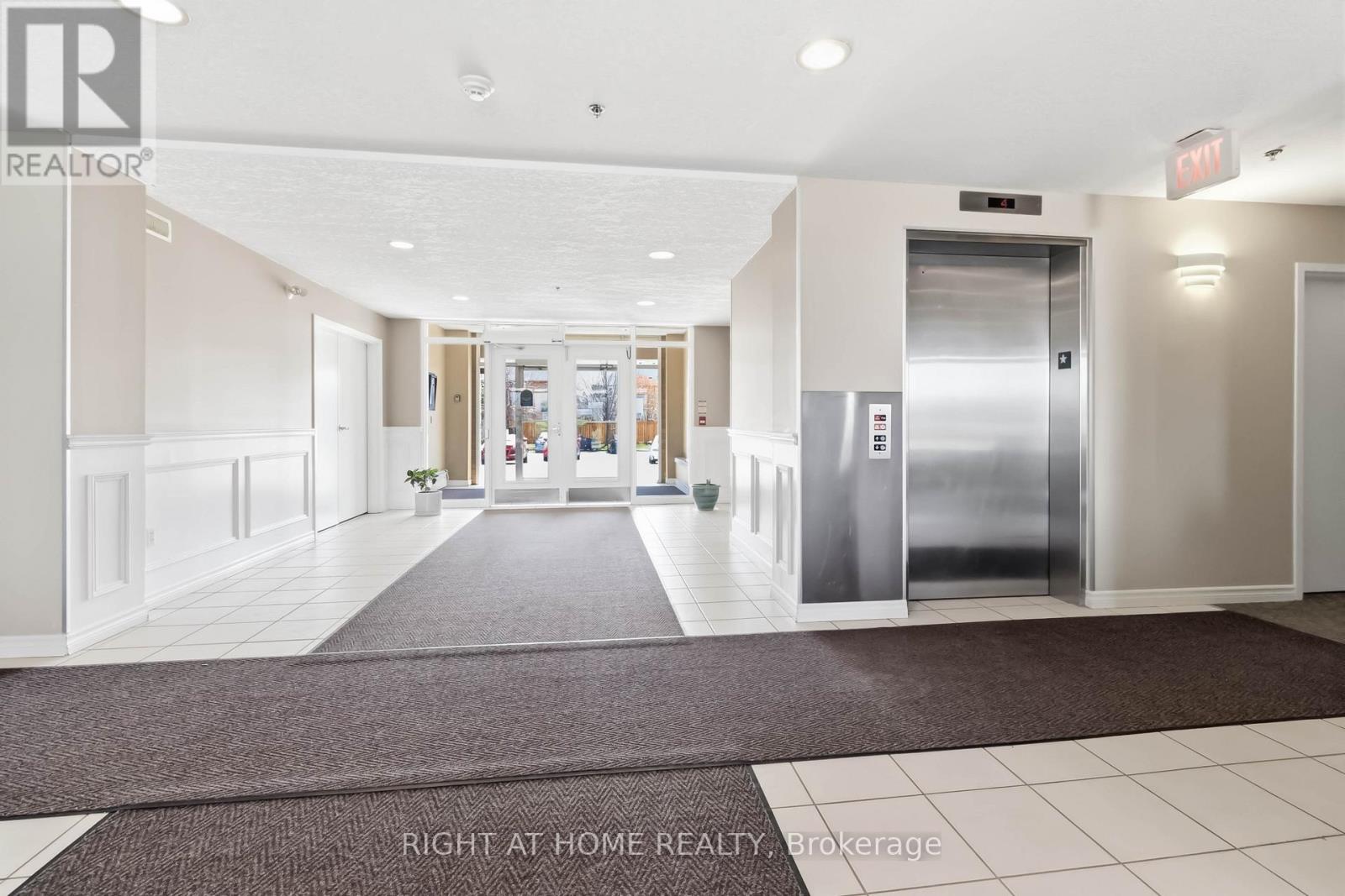 305 - 4450 Fairview Street S, Burlington, Ontario  L7L 7K7 - Photo 6 - W12969290